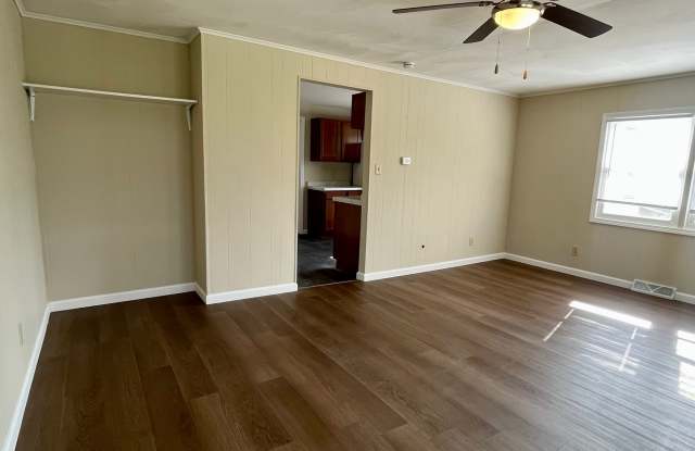 220 East Allen Street - C Gallery 3