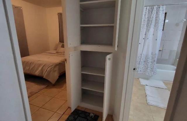 239 S 35th Street - 239 South 35th Street, San Diego, CA 92113 239 S 35th Street - 239 South 35th Street, San Diego, CA 92113