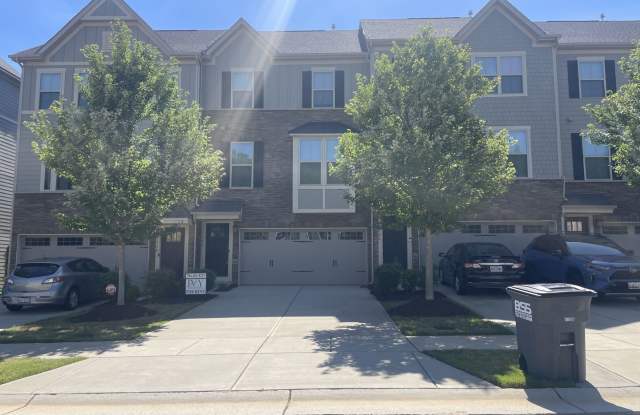 Luxury 3BR Townhome in Langtree- Modern Finishes & Prime Location! photos photos