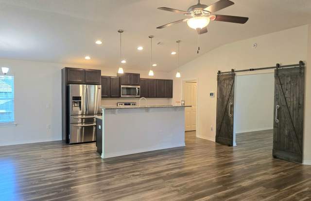 Popular Woodland Subdivision-Community Park & Splash Pad Gallery 4