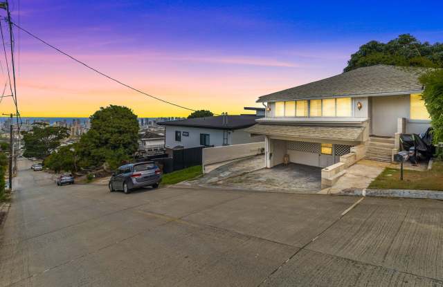 Charming 2BR/1BA Home with Stunning Ocean and Honolulu City Views photos photos