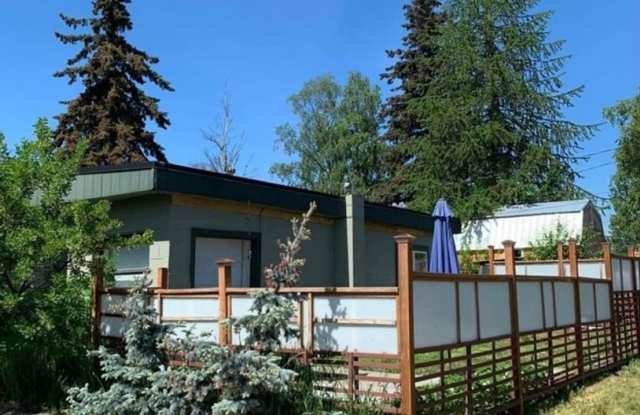 Clean Downtown One Bedroom Utilities Included - 1115 East 14th Avenue, Anchorage, AK 99501