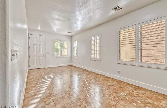 916 SHINING ROSE Place Gallery 4