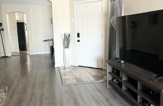3803 W BLACKHAWK Drive Gallery 4