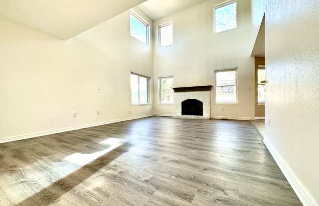 9882 South Spring Hill Place Gallery 4