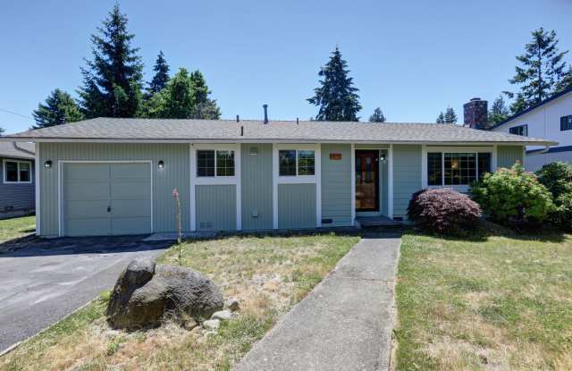 Cozy 3-bedroom 2 baths in Kirkland. photos photos Cozy 3-bedroom 2 baths in Kirkland. photos photos