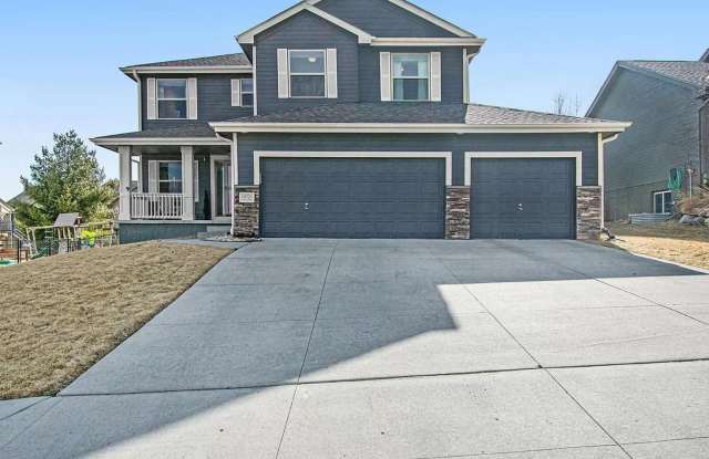 Beautiful 4 Bedroom In Elkhorn South!! photos photos
