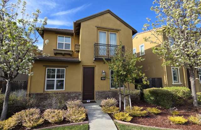 2003 Poinsettia Street photos photos