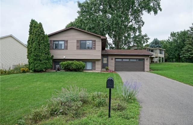 821 Cornwallis Ct - 821 Cornwallis Court, Eagan, MN 55123
