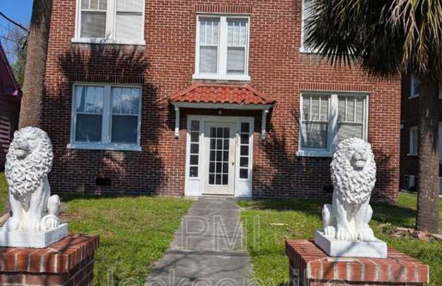 2623 College Street photos photos