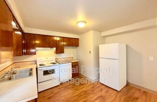 10905 NE 7th St photos photos