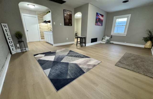 1 bed, 1 bath home for rent in Waterloo photos photos