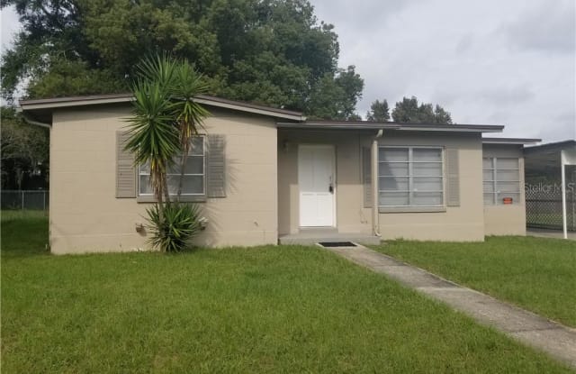 1700 E WAYCROSS CIRCLE - 1700 East Waycross Circle, Deltona, FL 32725