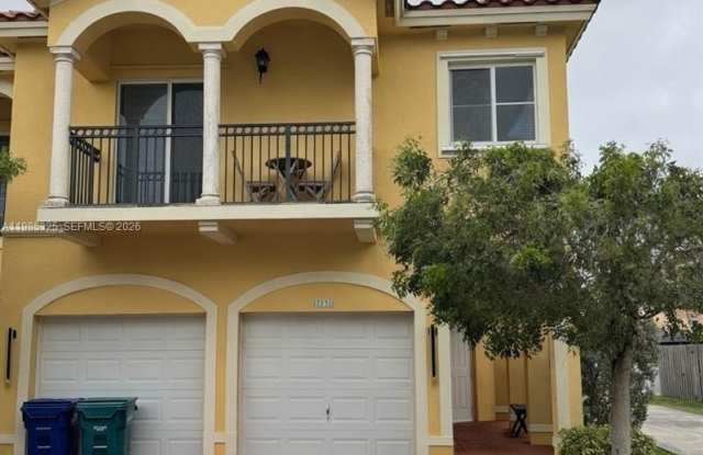 7031 SW 165th Ave photos photos