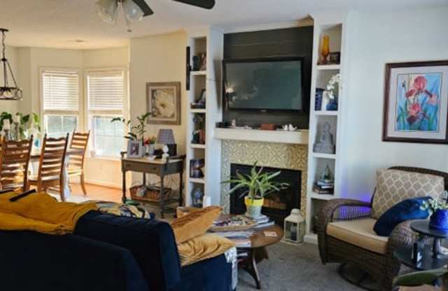 131 Wellsboro Court Gallery 2