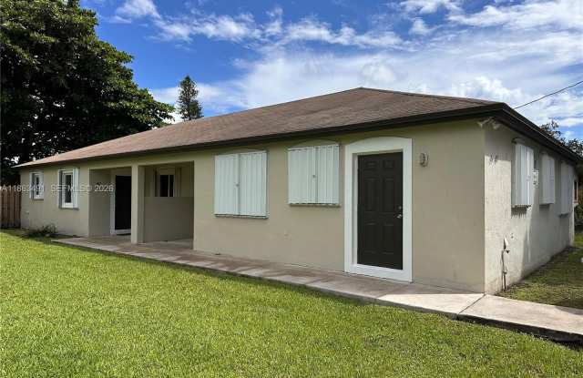 1465 NW 59th St photos photos