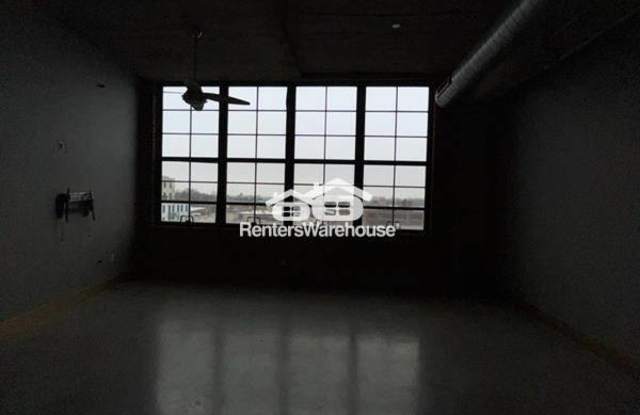 2323 Locust Street Gallery 4