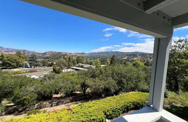 2 Bed 2 Bath In Rossmoor (Furnishings Included) Gallery 1