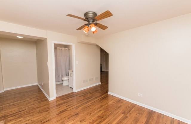 1809 West 21st Place Gallery 2