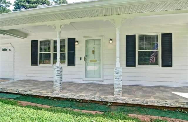 6428 Paradise Point Road Gallery 2