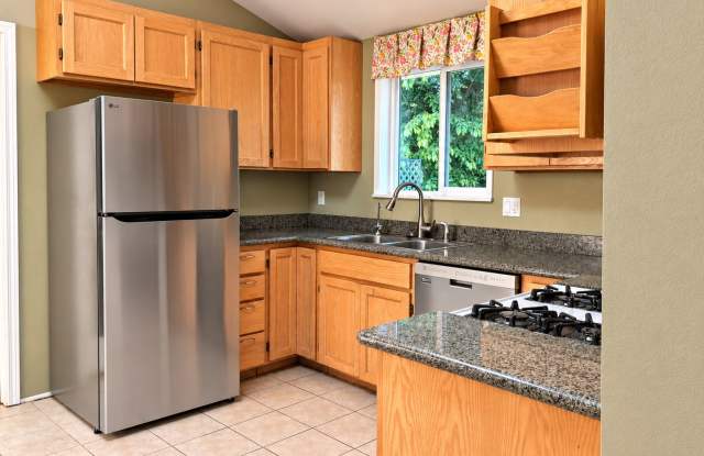 3BD|2BA - Home with Skylights, Updated Kitchen, and Private Outdoor Space Gallery 3