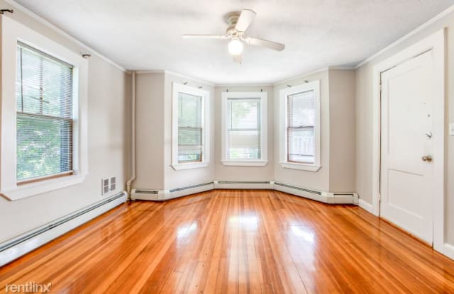 123 1/2 Bridge Street Unit 2 2 - 123 1/2 Bridge St, Beverly, MA 01915