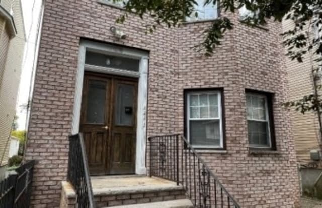 100 S 7Th St - 100 South 7th Street, Newark, NJ 07107