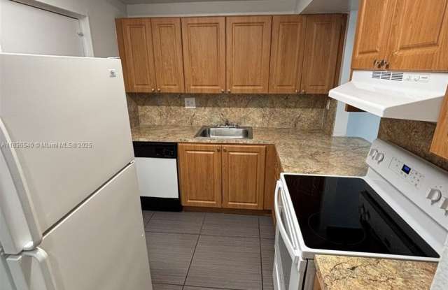 Paradise Isles Apartments photos photos
