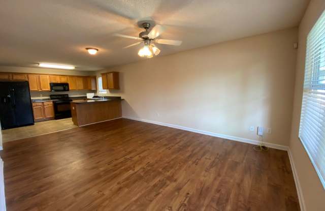 PRE-LEASING FOR AUGUST 6TH 2027! Gallery 4