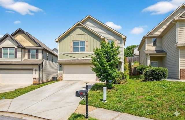 1027 Grenier Terrace Gallery 1