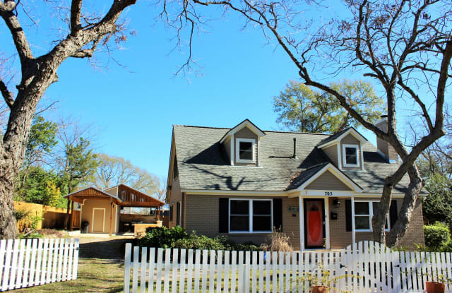 705 South Baylor Street photos photos