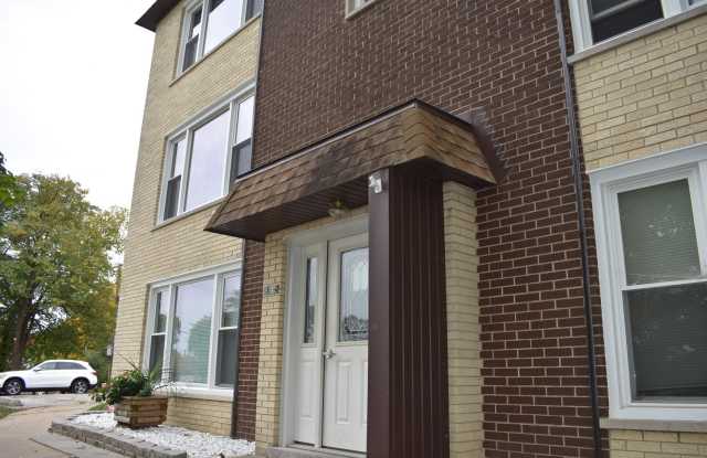 8395 Archer Avenue photos photos