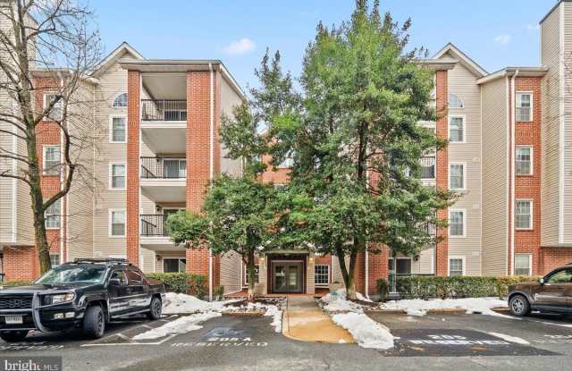 3311 WYNDHAM Circle unit: 4200 photos photos