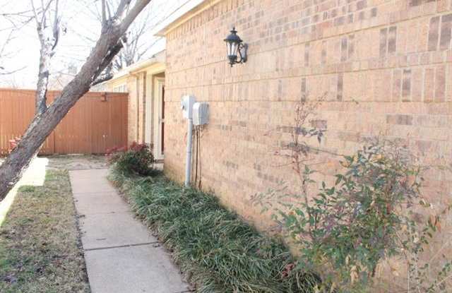 915 Azalia Drive Gallery 2