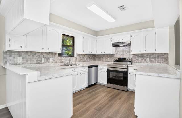 4 Bedroom 2 Bath House Gallery 4