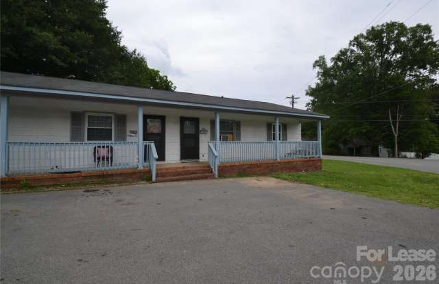102 Sunset Drive Gallery 1