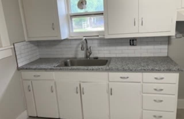 204 N. Fretz photos photos