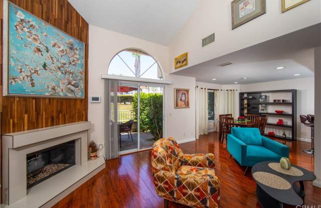 24361 Hilton Way Gallery 3