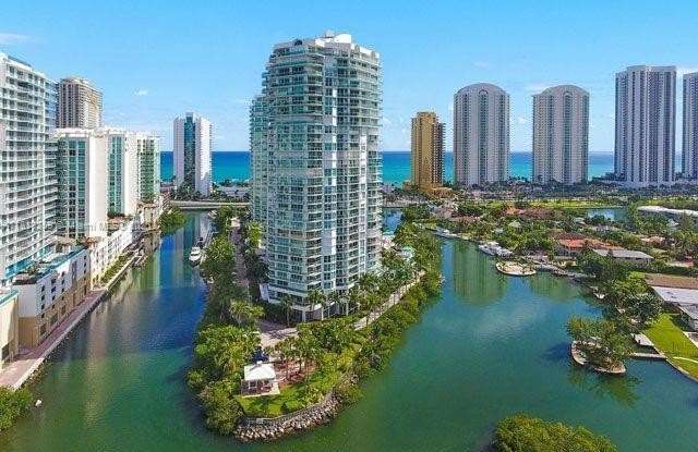 16500 Collins Ave photos photos