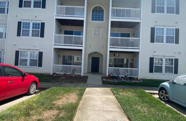 Third Level Condo in Kernersville! photos photos