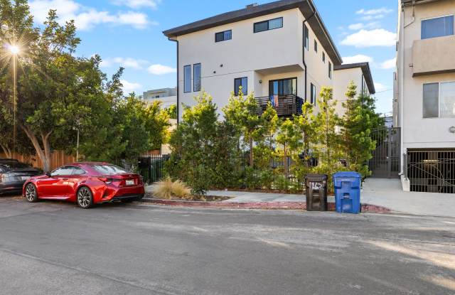 A beautifully designed and renovated 4 bed / 4 1/2 bath townhome located in the desirable Sawtelle neighborhood on the Westside of Los Angeles is now available! photos photos