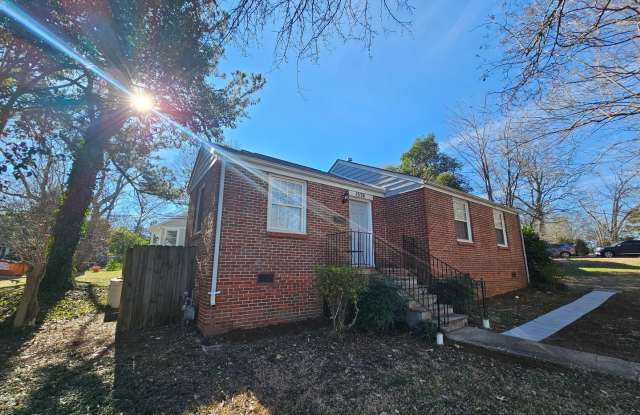 Cute Home in Plaza-Midwood/Noda Area photos photos