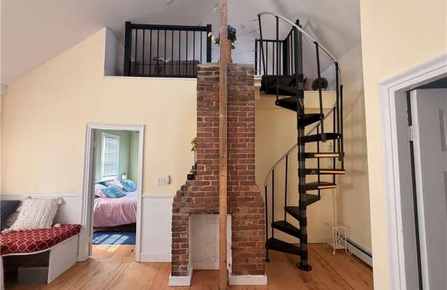 25 Marsh Street Gallery 1
