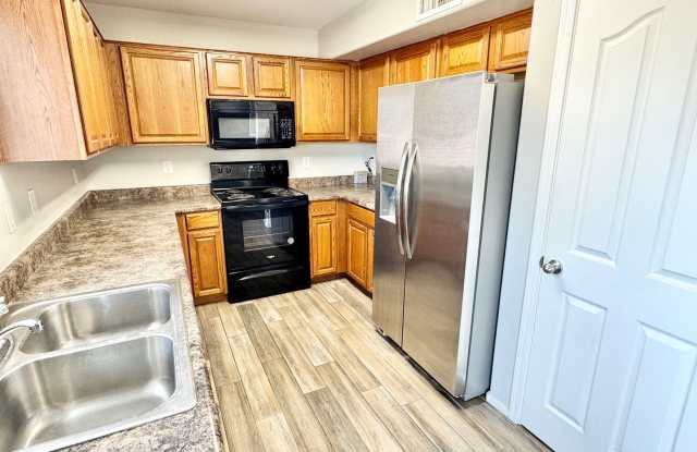 Beautifully renovated 3 bedroom/2.5 bathroom home in Tolleson! photos photos Beautifully renovated 3 bedroom/2.5 bathroom home in Tolleson! photos photos