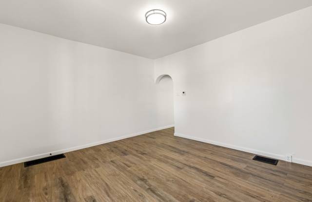 Beautiful 2 bedroom home in Lawrenceville available now! Gallery 4