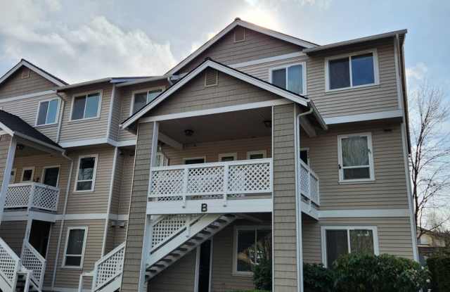 Renovated 3 Bedroom Condo photos photos