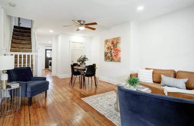 4BR Lancaster Home in School District | Modern Kitchen, Hardwood Floors & Central Air!! photos photos