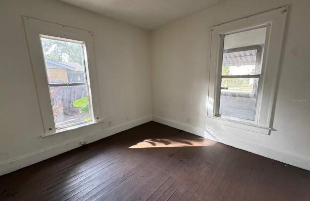 728 COLUMBIA STREET photos photos