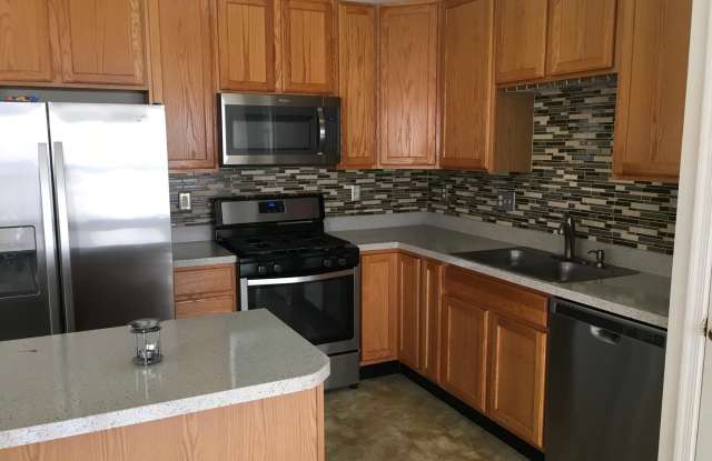 8376 FROSTWOOD Drive Gallery 2