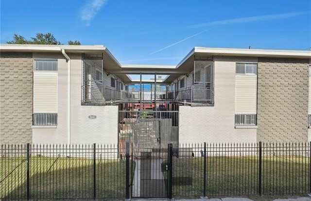 2601 CARONDELET Street photos photos